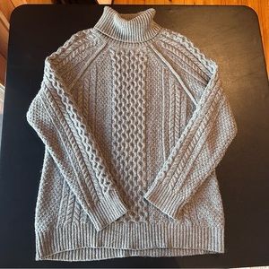 Vince turtleneck sweater in Grey, size Medium